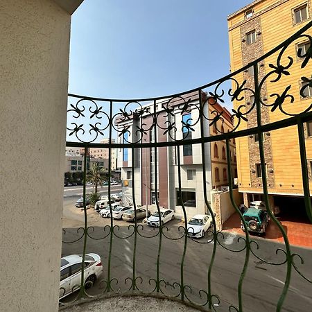 Delmon Hotel Suites 제다 외부 사진