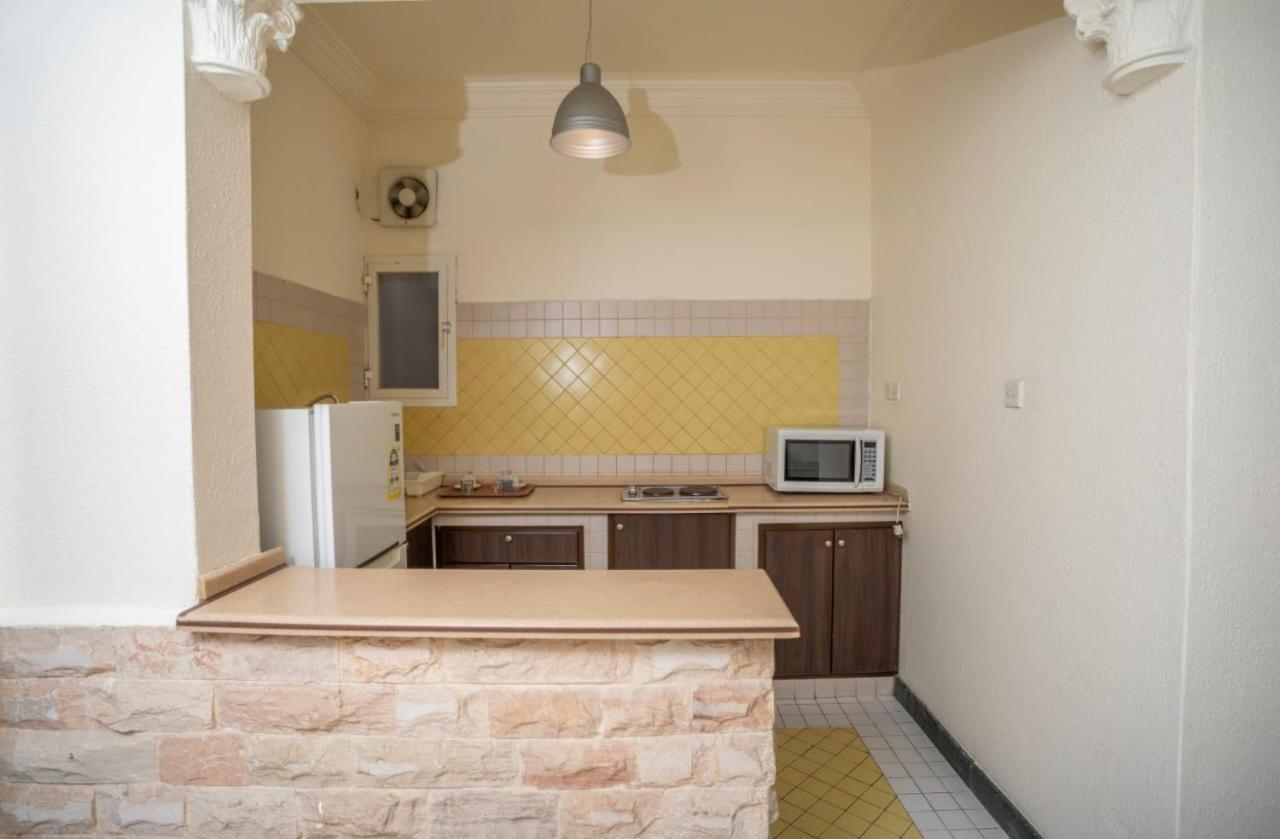 Delmon Hotel Suites 제다 외부 사진