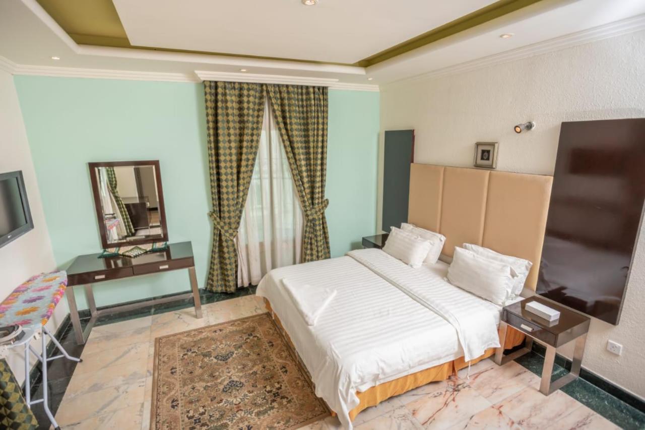 Delmon Hotel Suites 제다 외부 사진