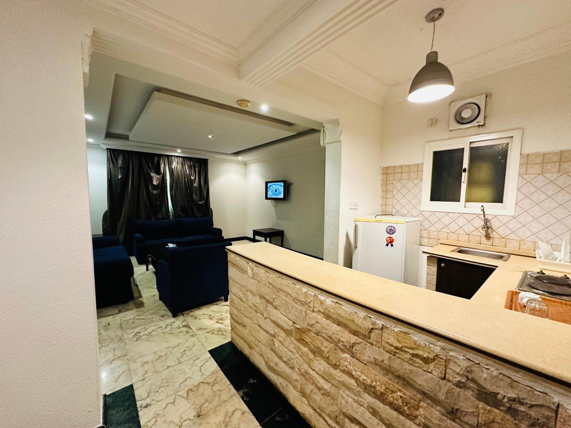 Delmon Hotel Suites 제다 외부 사진